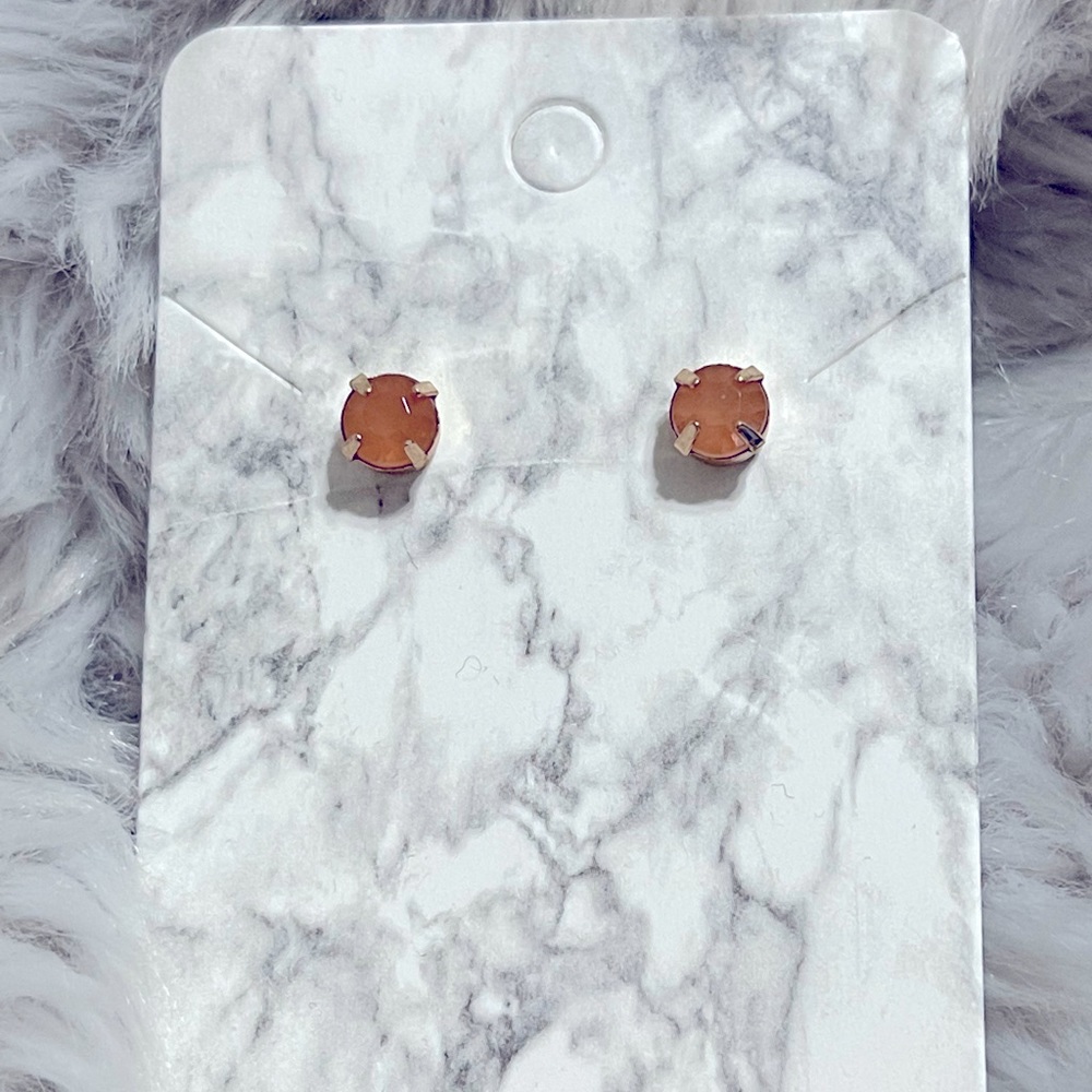 Earrings/Studs